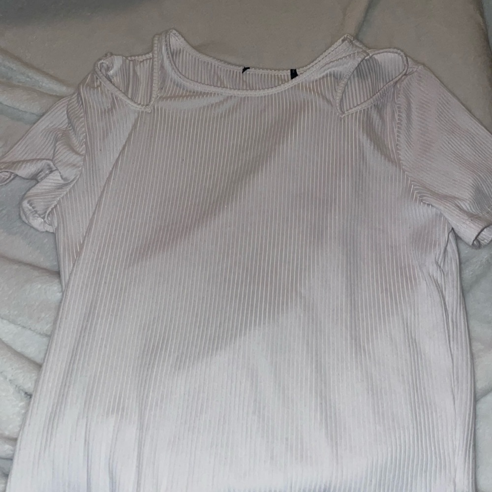 white, cold shoulder, short sleeve, t shirt